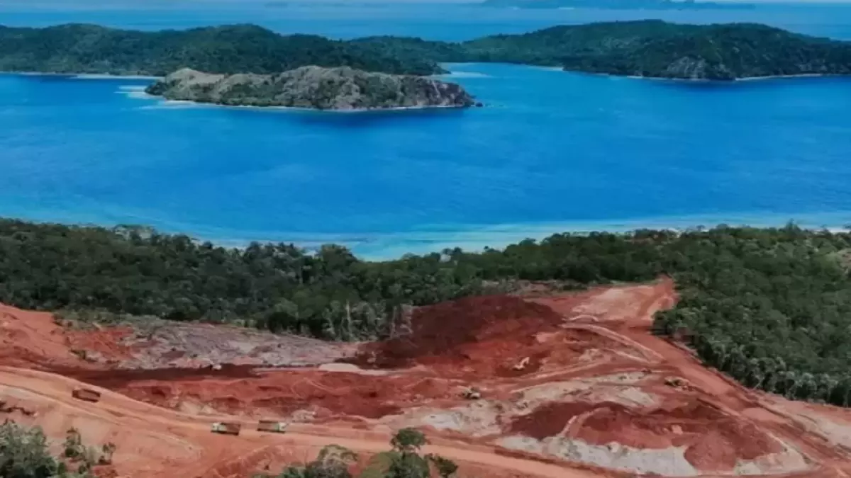 Aktivitas Tambang Raja Ampat Menggeliat, Yulian Gunhar Beri Sorotan Tajam
