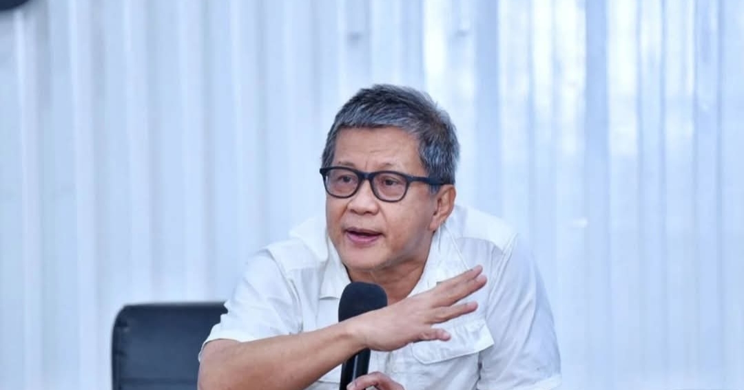 Rocky Gerung soal Pemerintah Minta Sebarkan Narasi Positif Bencana Sumatera: Kepercayaan Publik Runtuh Karena Bahlil, Zulhas dan Raja Juli